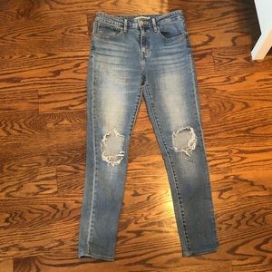 Levi’s 721 High Rise Skinny Jeans Size 27